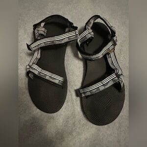 Teva Original women’s Black and White Sandals size 9